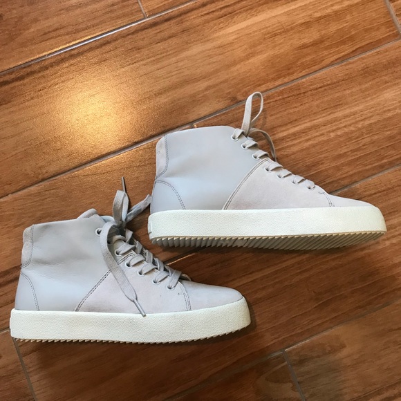 Kendall + Kylie High Top Dylan Sneakers - Picture 3 of 4